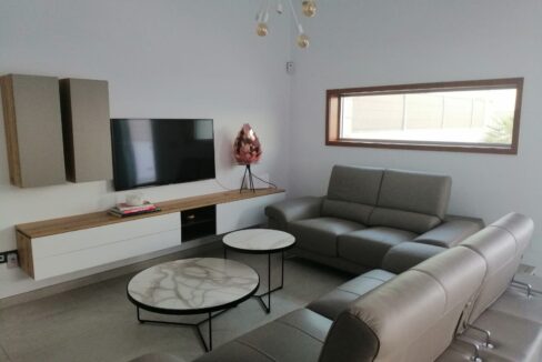 o_1j7gv3kkh10tu1rcf57k1stdkoi20