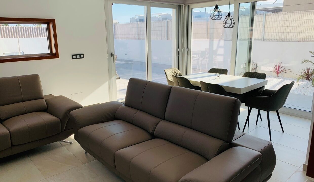 o_1j7gv3kkh1a7v12mc1jbs1lbm1t3j29