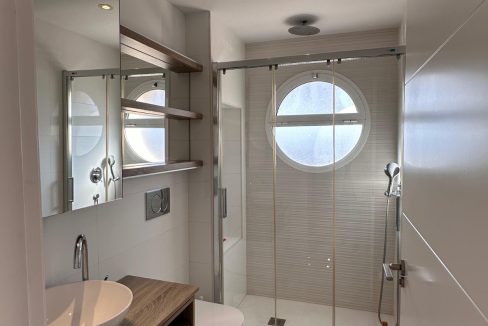 WhatsApp Image 2025-11-12 at 16.22.36 (11)