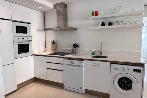 WhatsApp Image 2025-11-12 at 16.22.36 (4)